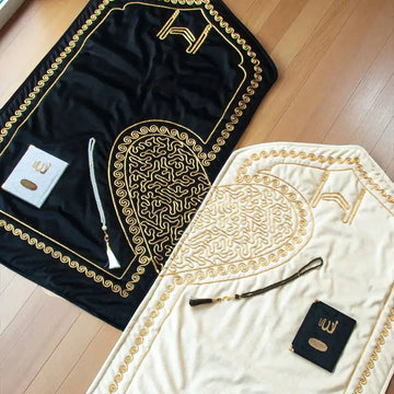 Kabe İşlemeli Kalpli Çift Bohçası