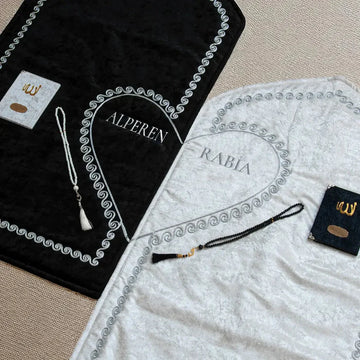 Özel İsimli Kalpli Çift Seccade