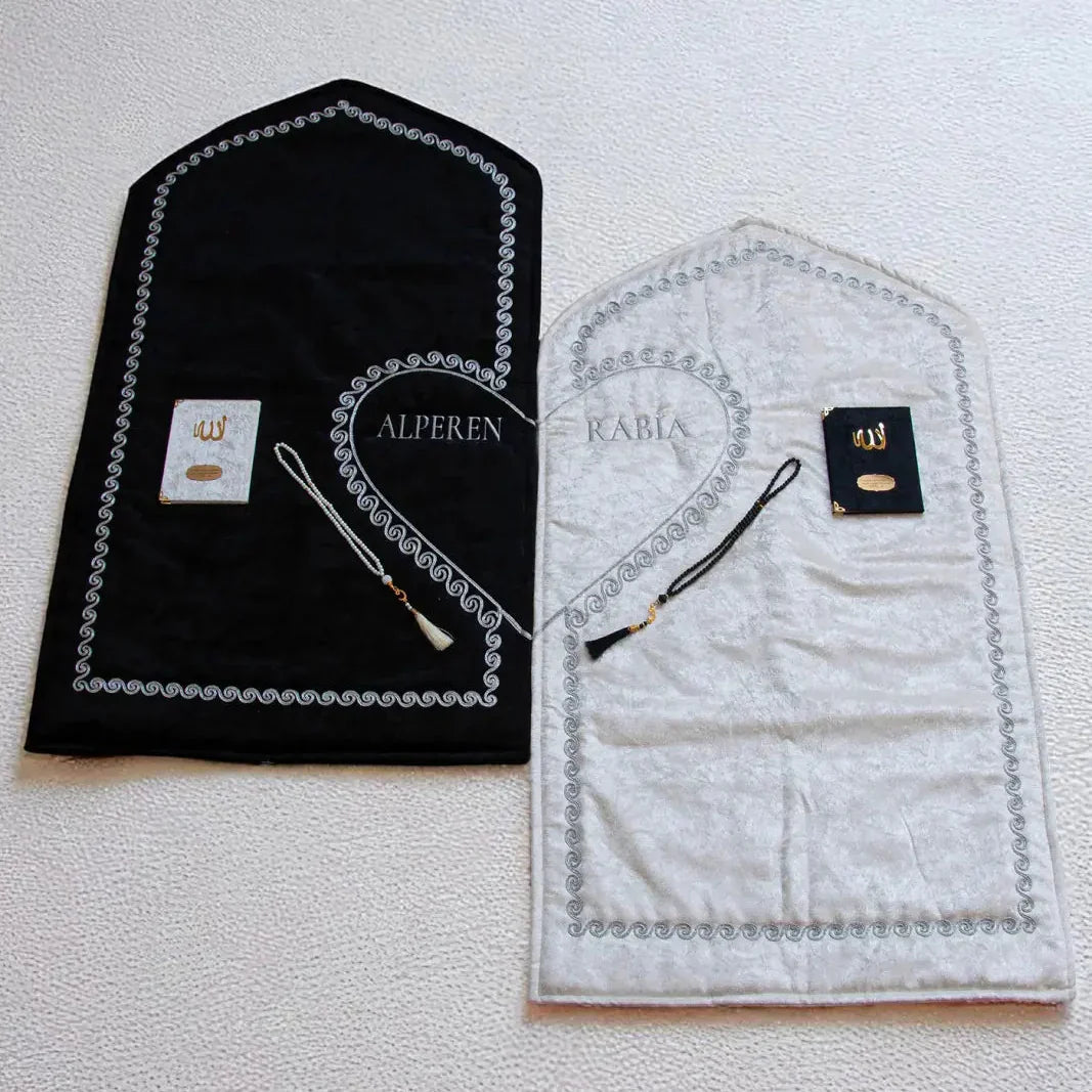 Özel İsimli Kalpli Çift Seccade