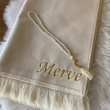 Kişiye Özel İsimli Kadife Seccade Krem