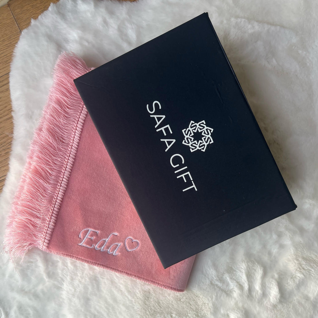 Kişiye Özel İsimli Kadife Seccade Pembe